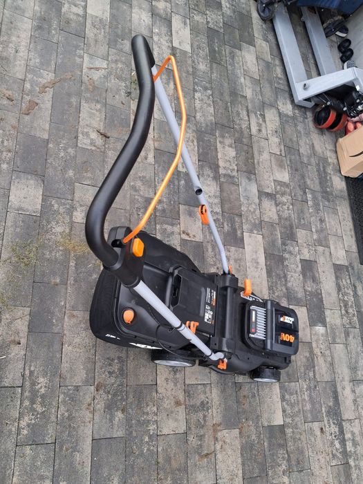 Kosiarka akumulatorowa Worx WG737E