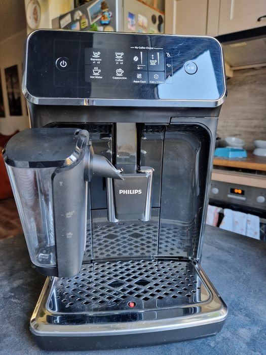 Ekspres ciśnieniowy Philips LatteGo 2200 ep2231