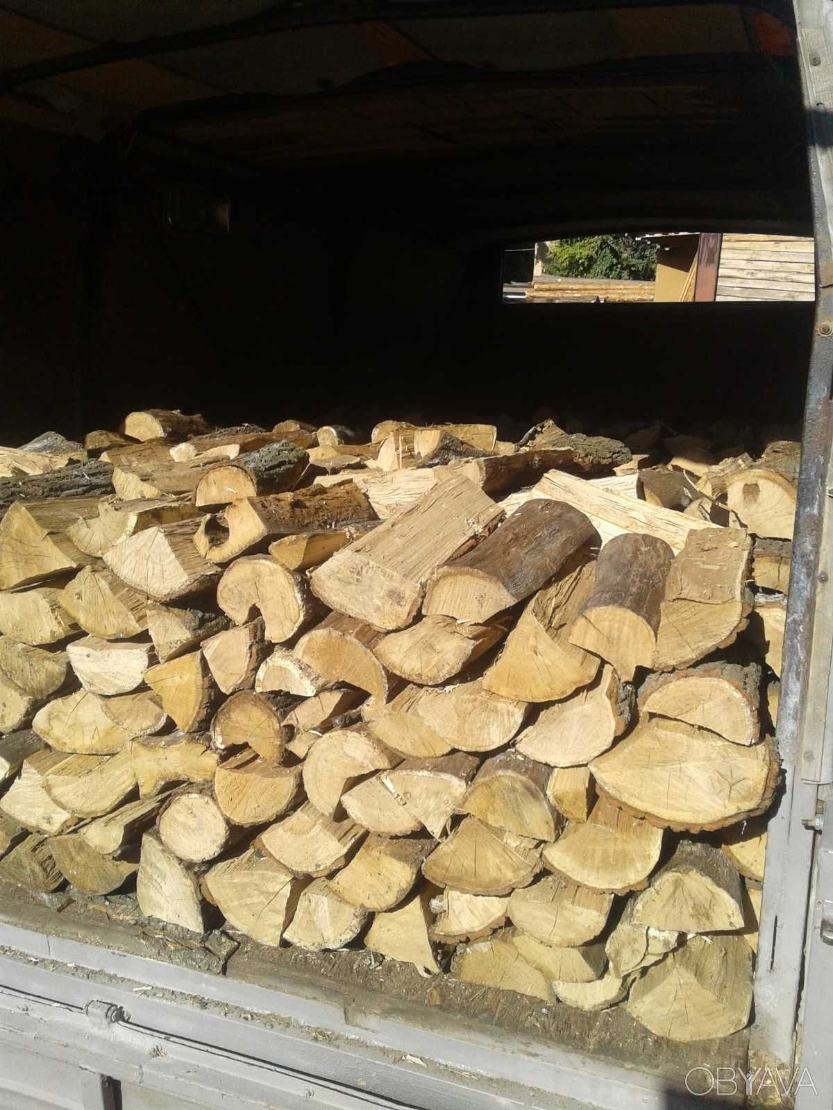 Широкий выбор пород дров с оперативной доставкой в Одессе и области