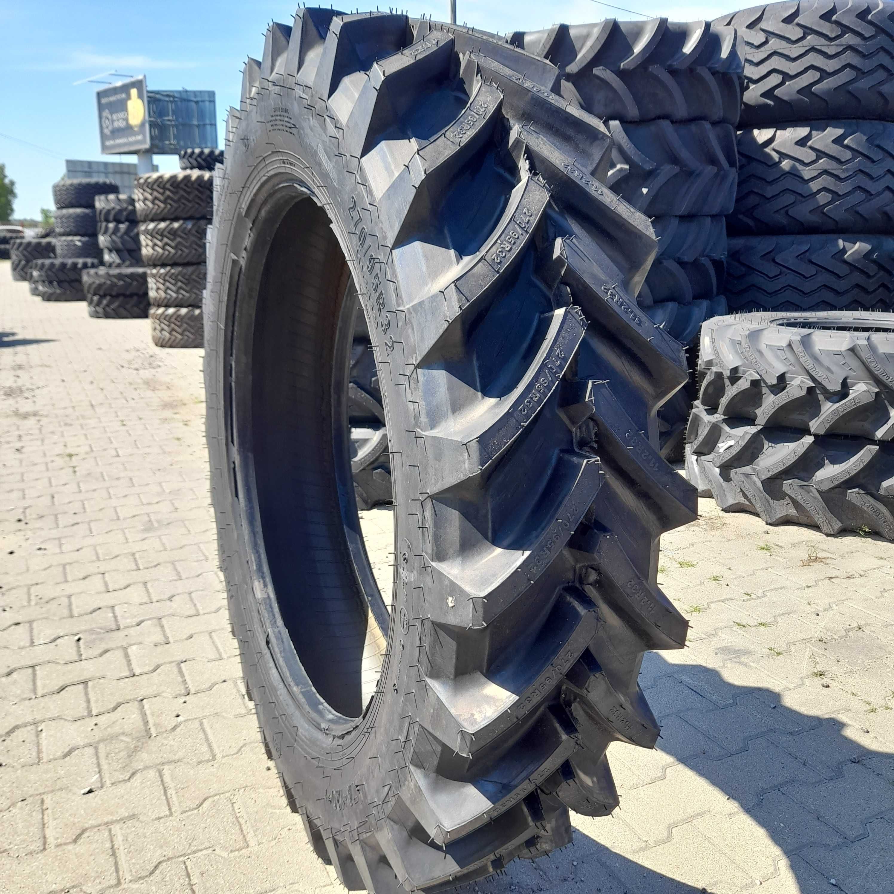Opona 270/95r32 ( 11.2r32 ) ta-120 136A8/136B TL Petlas