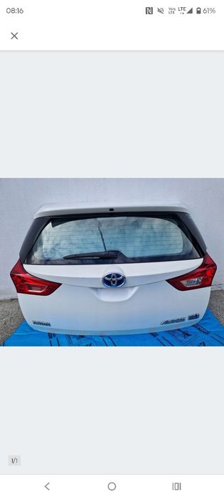 Klapa bagażnika Toyota Auris II chatchbek .