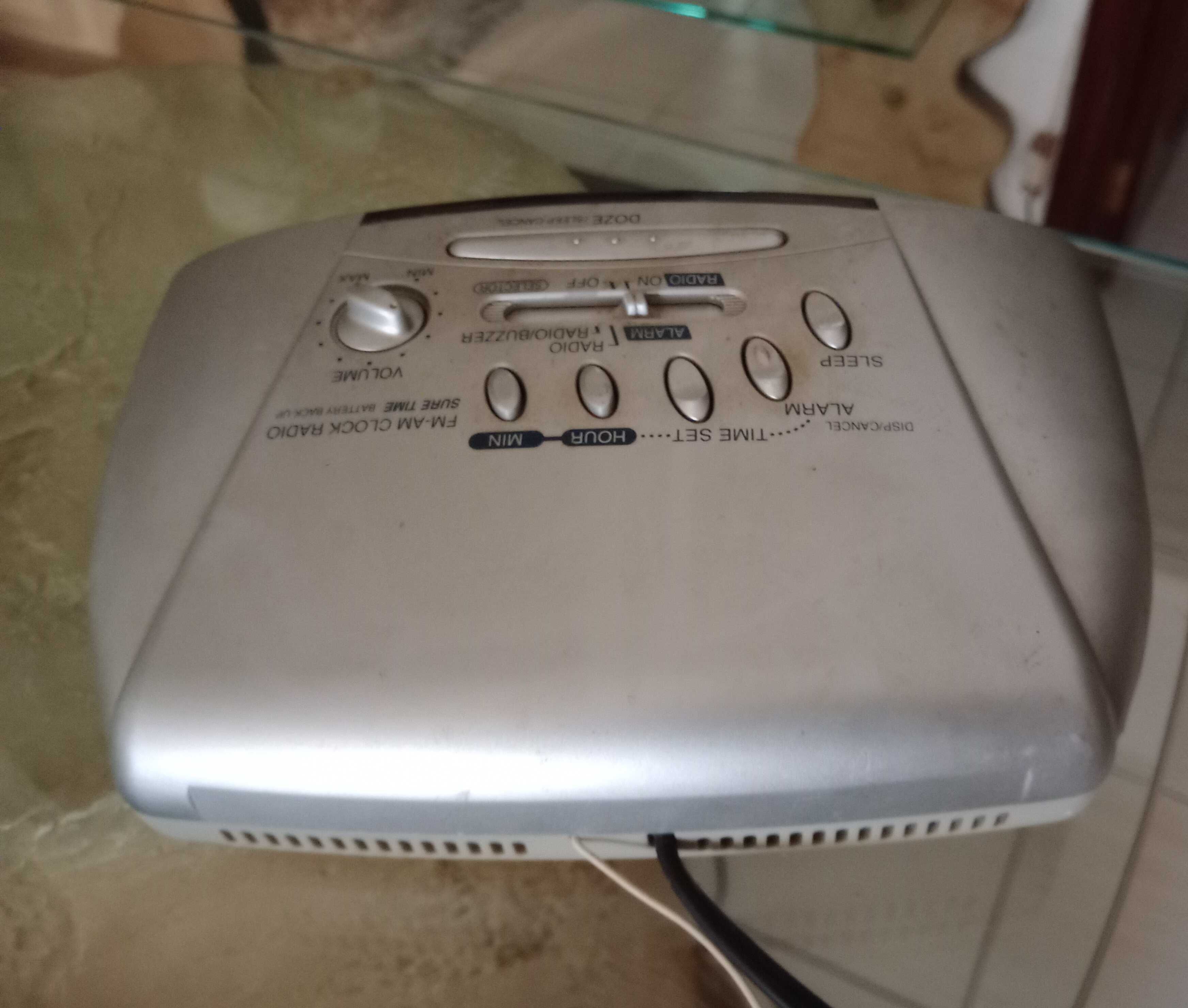 2 Rádios Despertadores Sanyo e  Panasonic RC.7000 -Ver descriçãpo