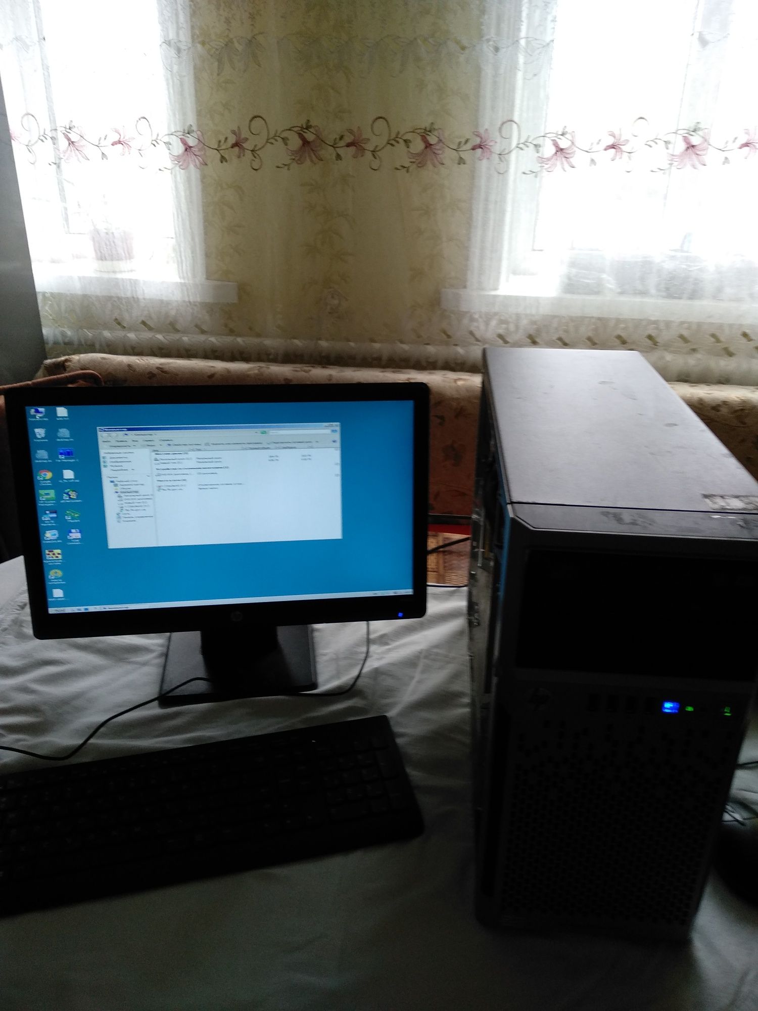 Сервер HP Proliant Ml310e gen8 v2