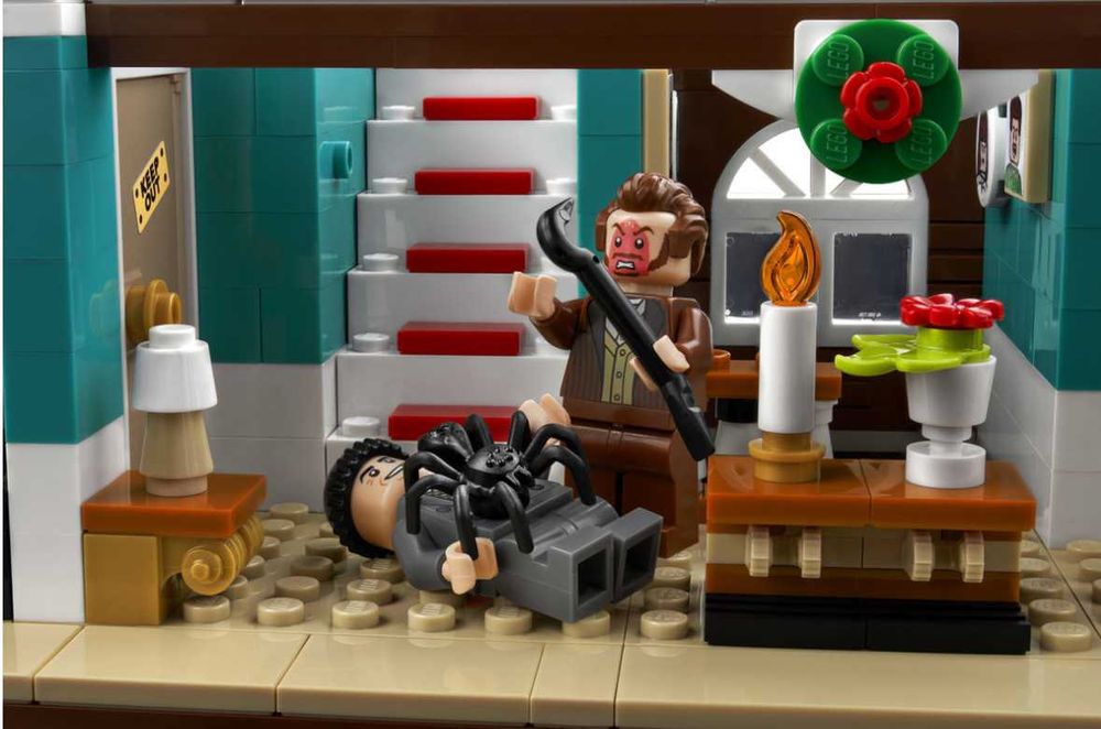 Конструктор LEGO Ideas Один дома (21330) Сам удома ОРИГІНАЛ