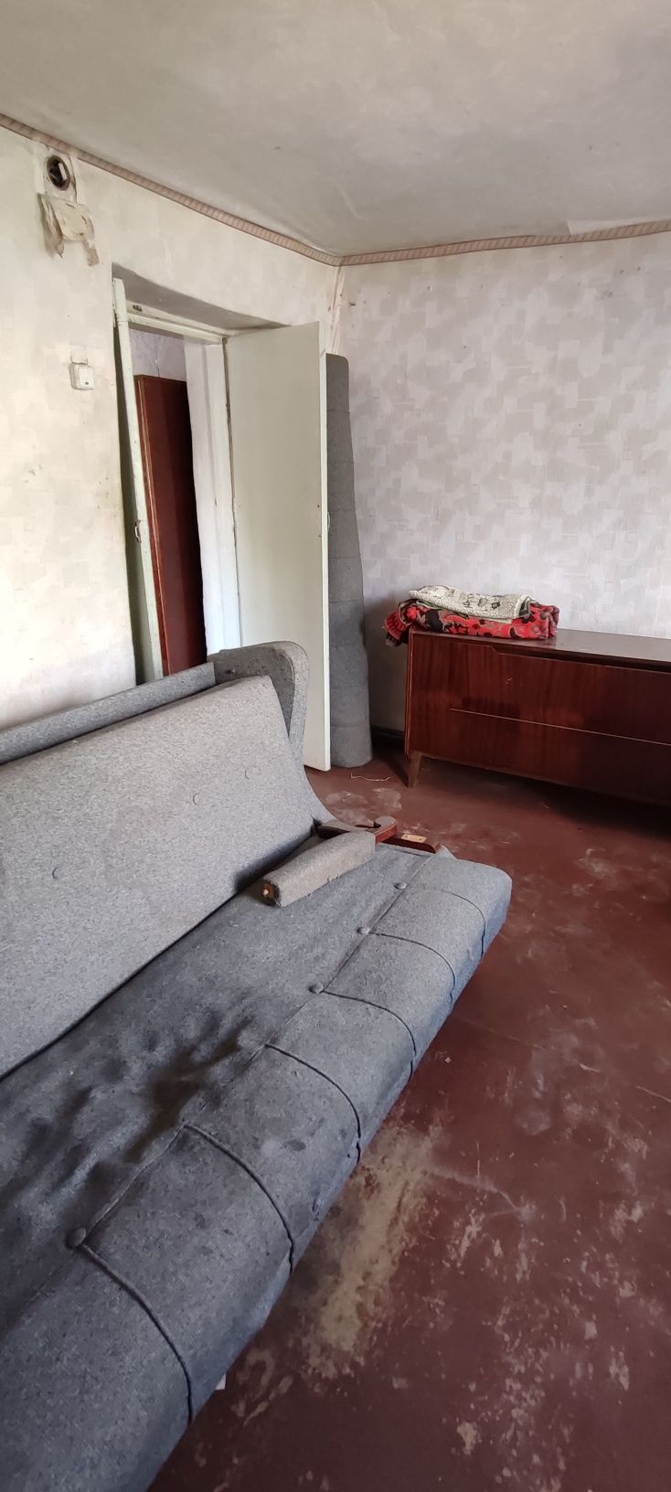Продам дом на 2семьи р-н пр. Металлургов