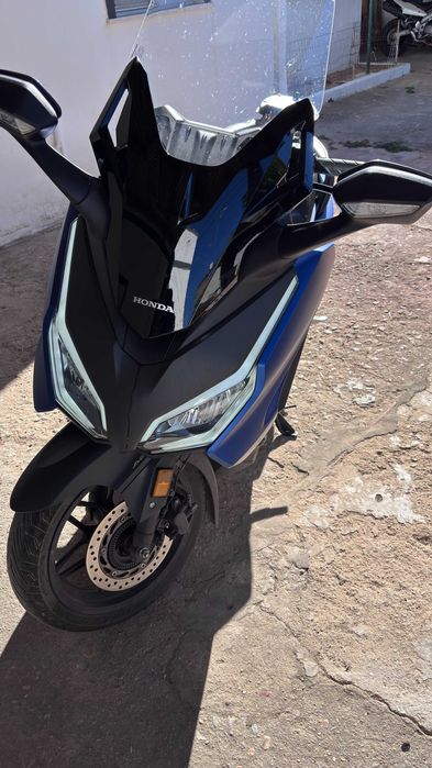 Honda Forza 125 - Com topcase