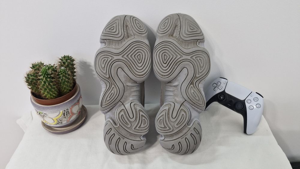 ОРИГІНАЛ!Кросівки Adidas Yeezy Boost 500.Розмір 44