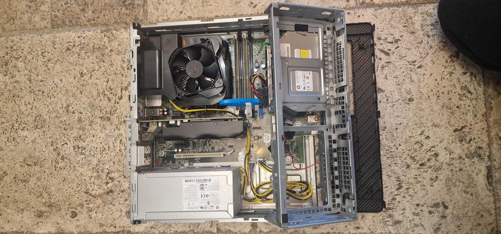 HP Elitedesk 800g3 SFF z 1050ti, i7 7700