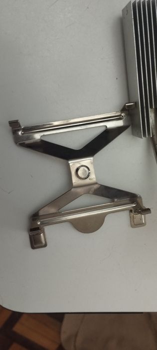 Dissipador heat pipes