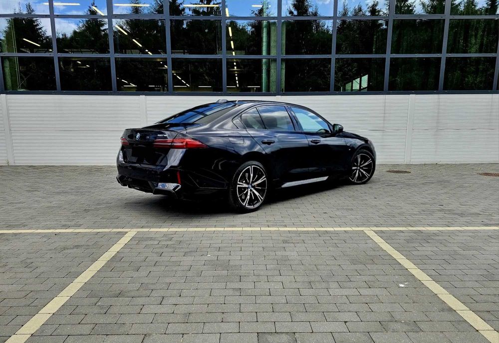 2025 BMW i5 83.9kWh eDrive40 M Sport