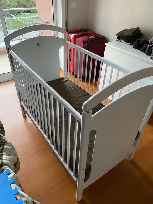 Berço com colchão