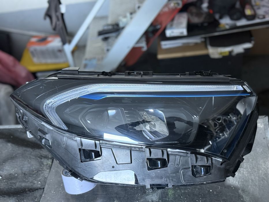 Mercedes EQA/EQB W243 farol direito full led 2022