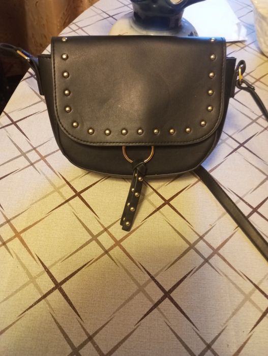 Продам женскую сумку