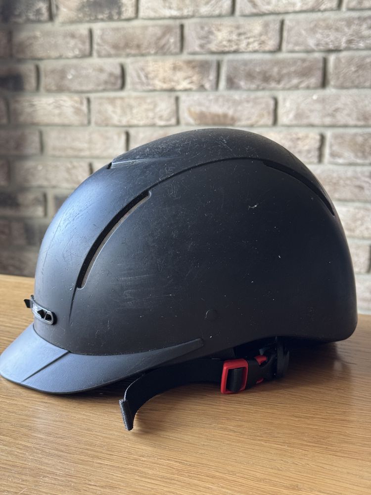 Kask jezdziecki F30