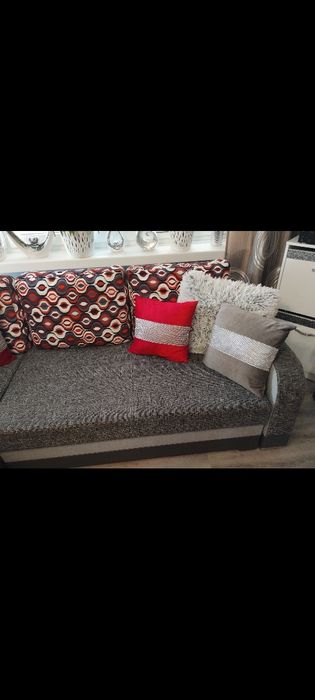 Sprzedam kanapę narożną, w stanie bardzo dobrym.