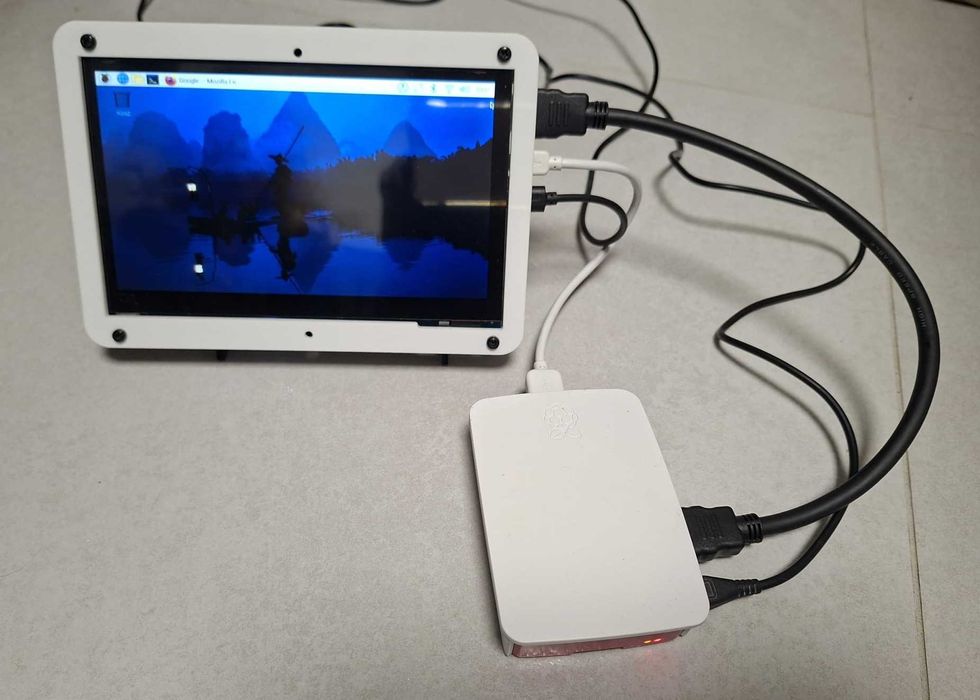 Raspberry Pi 3B+ – stan idealny + oryginalny zasilacz + karta microSD