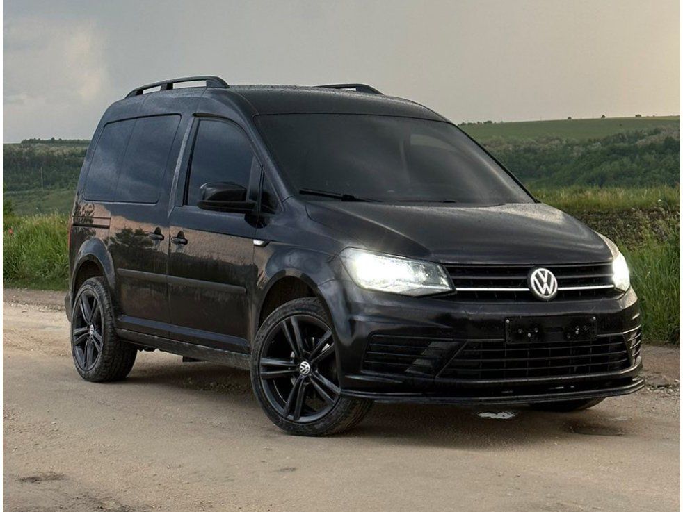 Volkswagen Caddy 2015+ Передня лип накладка (ABS)