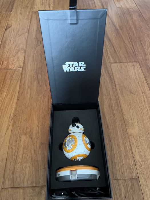 Robot zdalnie sterowany BB-8