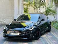 Продам Tesla model s 90d