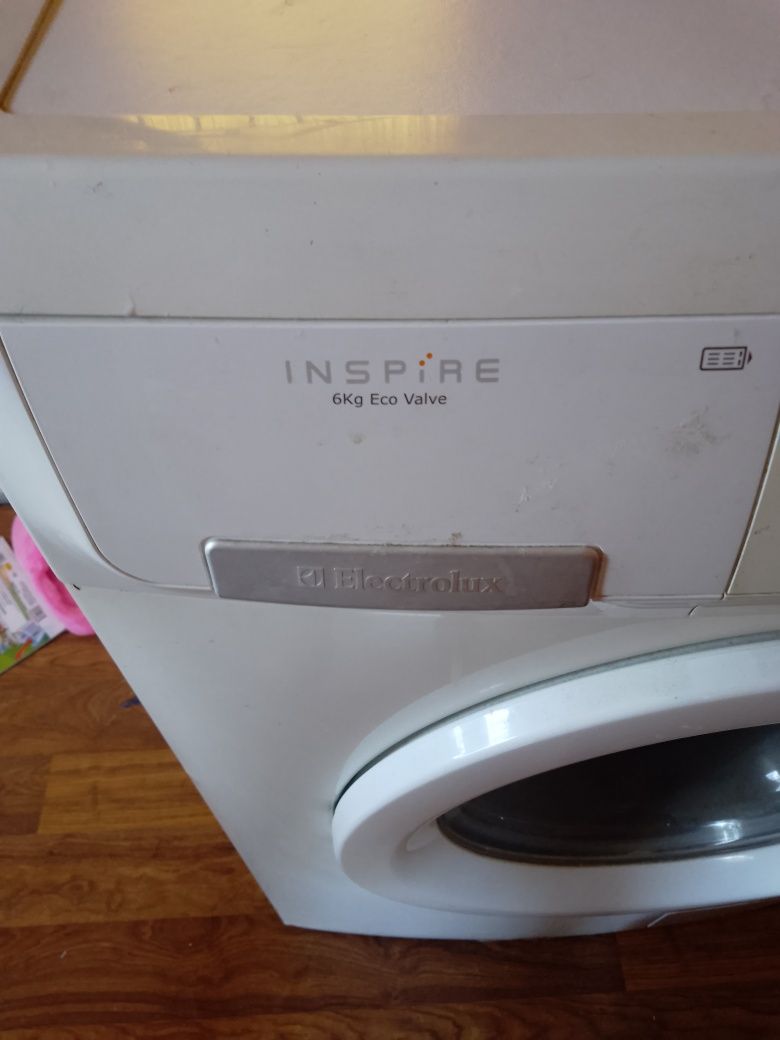 Electrolux inspire Ewf12470w пральна машинка 2500