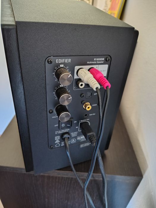 Colunas edifier R1855DB