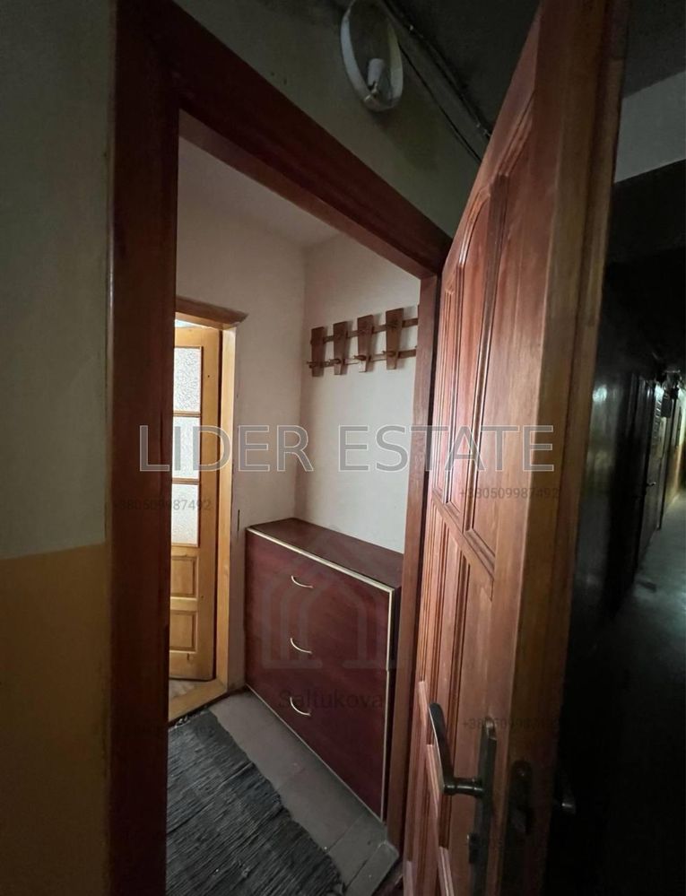 Продам 2-кімнатну квартиру вул. Джамбула