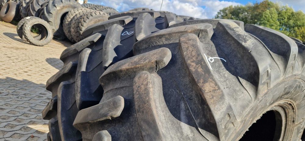 540/65r28 540/65-28 Galaxy Pirelli 80% bieżnik