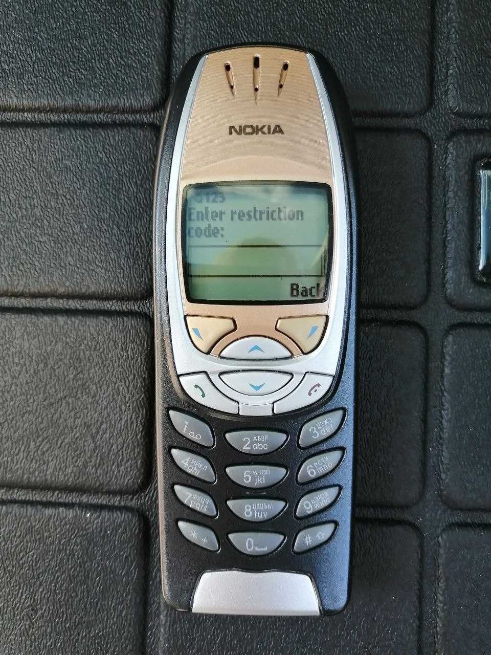 Nokia 6310i Gold