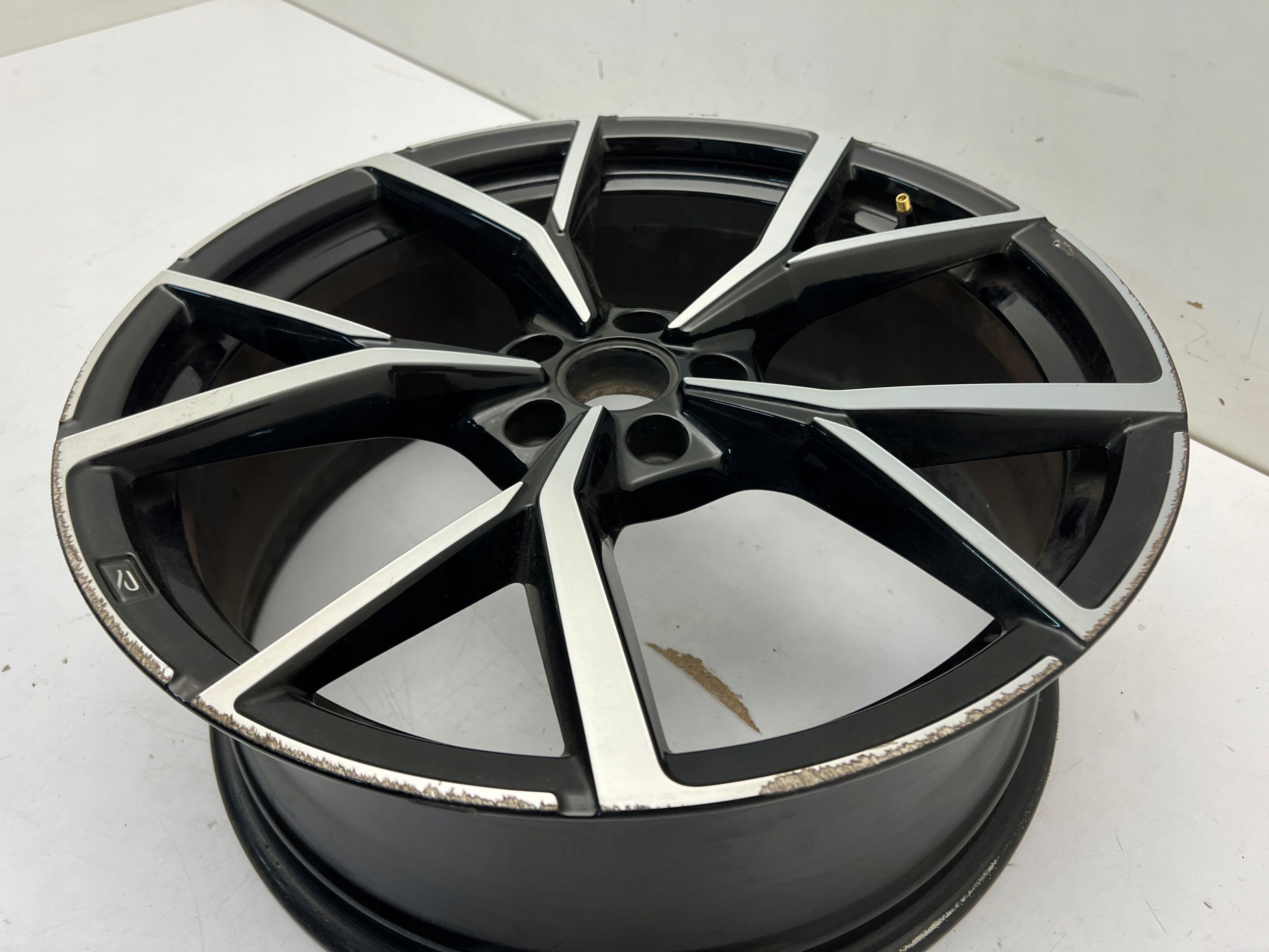 VW Arteon 3G8 R Felga koło Estoril 8Jx20 ET40 5x112 oryginał Oem