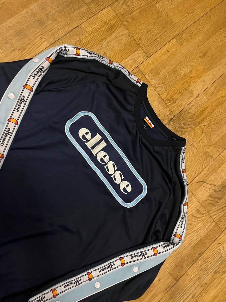 Ellesse світшот на лампасах