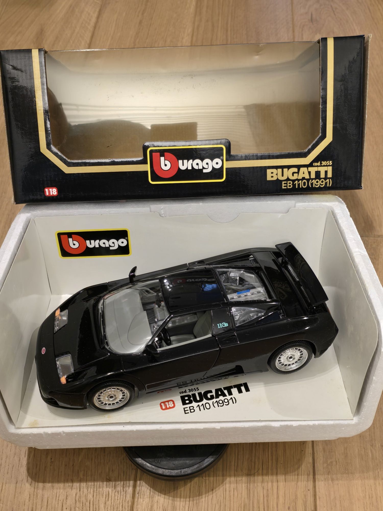 BBURAGO Bugatti EB 110 1:18 cod. 3055