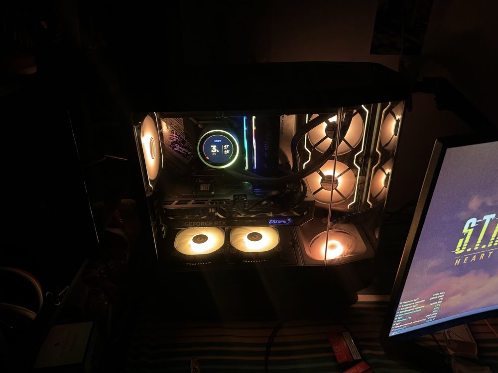 I9-14900 KF - RTX 5070TI 16 GB -32GB DDR5 6400 - 5 TB SSD
