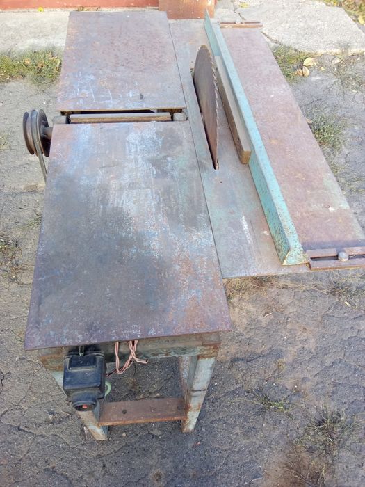 Деревообробний станок