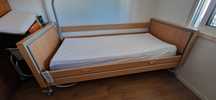Cama articulada elétrica, com colchão e comando