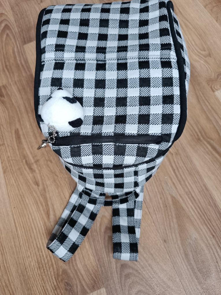 Стильный  городской рюкзак в черно - белую клетку Panda.