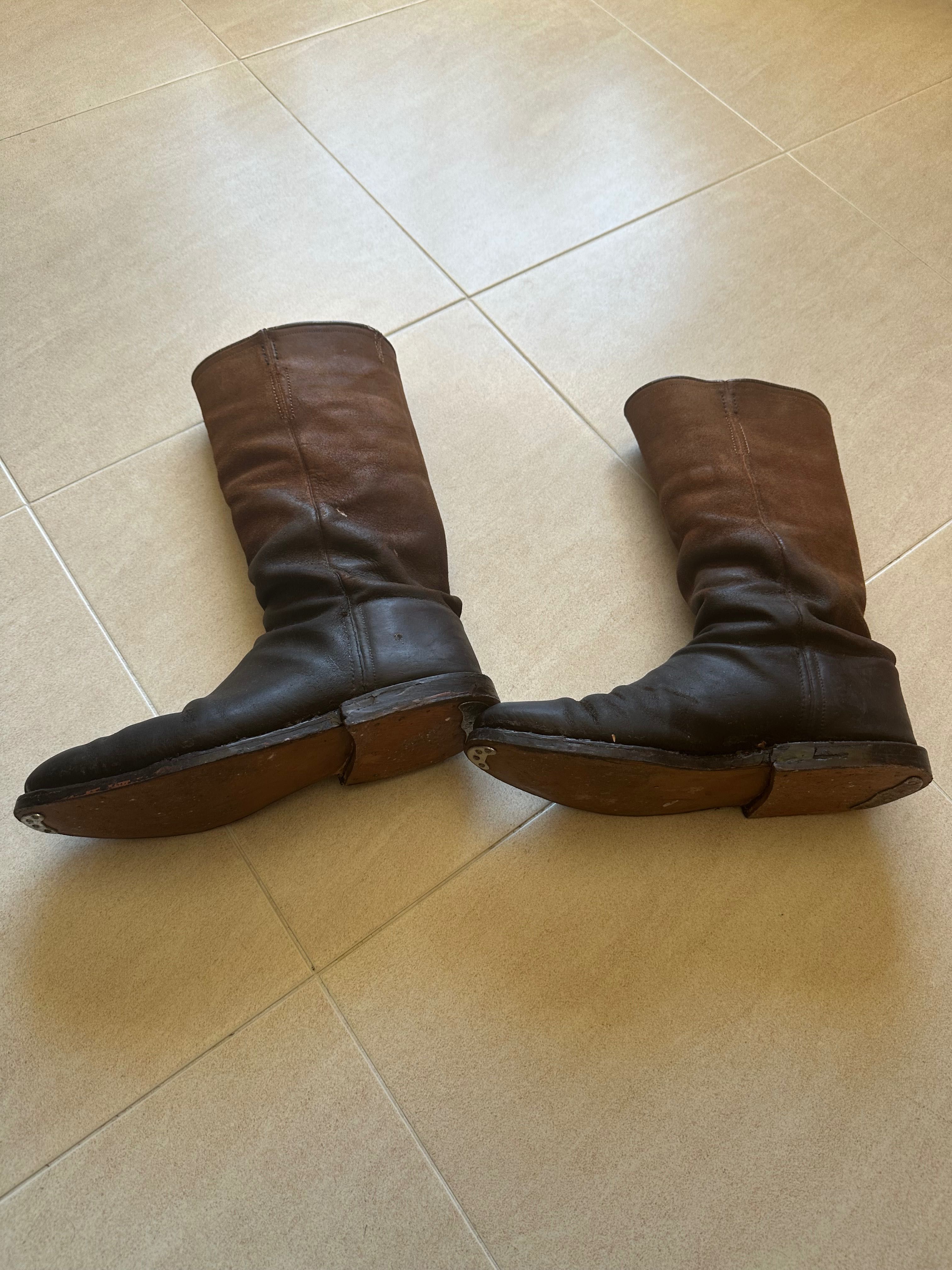 Botas em pele vitela 41