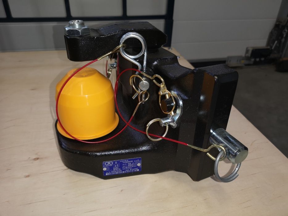 Zaczep kulowy K80 Fendt, Massey, Claas, Oryginał Rockinger, 311mm