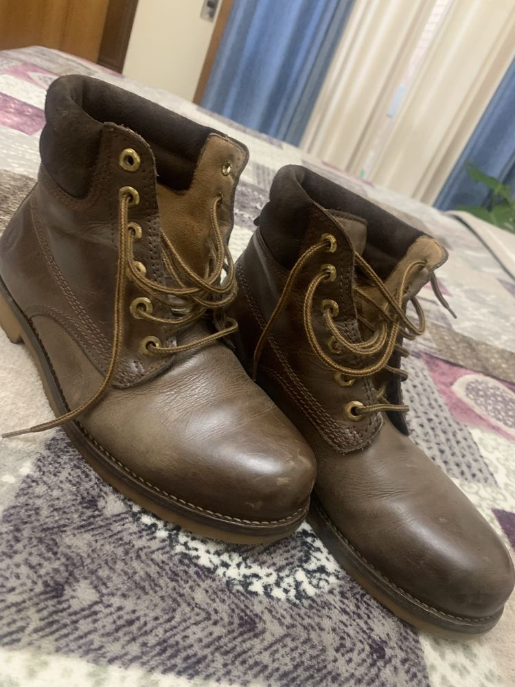 Botas homem tamanho 43