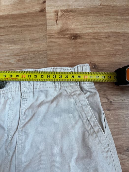 Beżowe bojówki 146