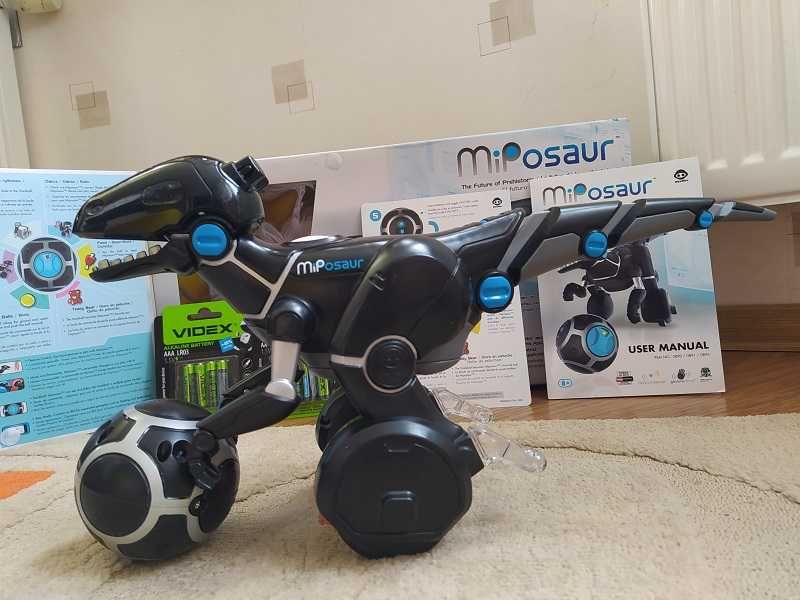 Интерактивный робот-динозавр Мипозавр (Miposaur) от WowWee