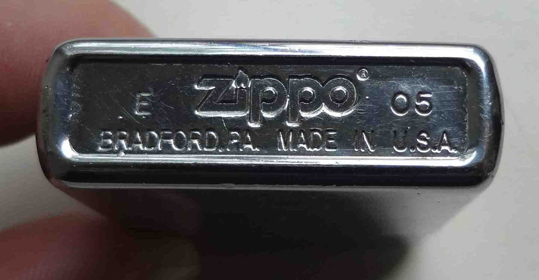 Зажигалка Zippo bradford pa бензиновая с эмблемой