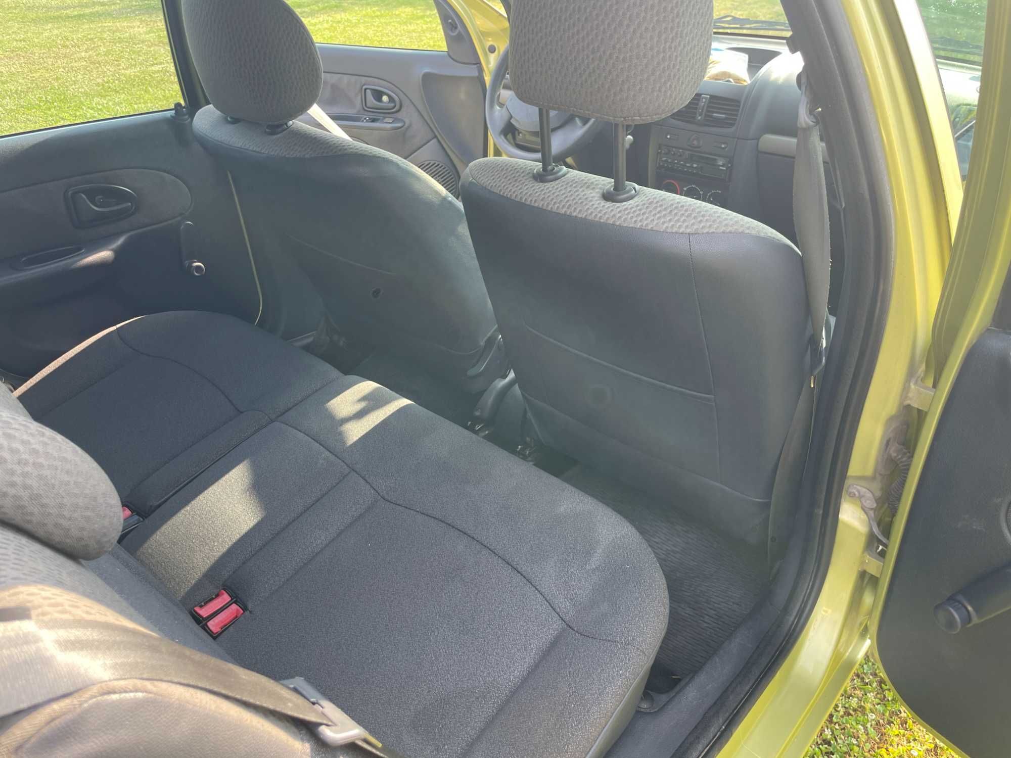 Renault Clio II 1.2 16V | 2004 |