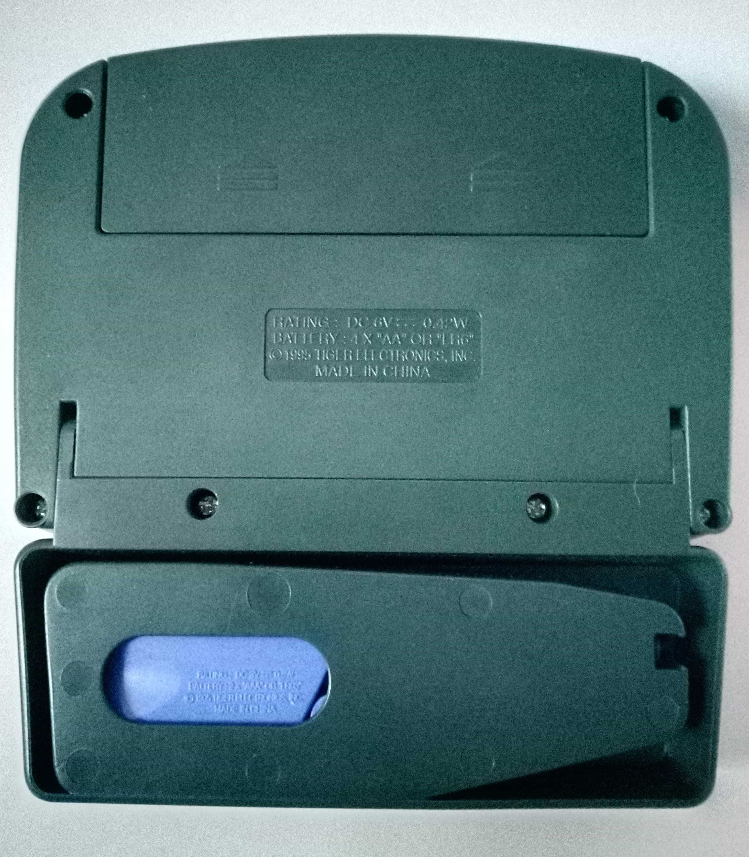 Sega Virtua Cop Handheld Tiger Laser Games - 1996r.