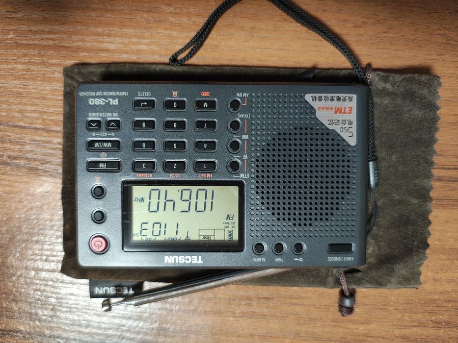 Радіоприймач Tecsun PL-380