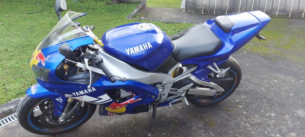 Yamaha r1 1999 negociavel