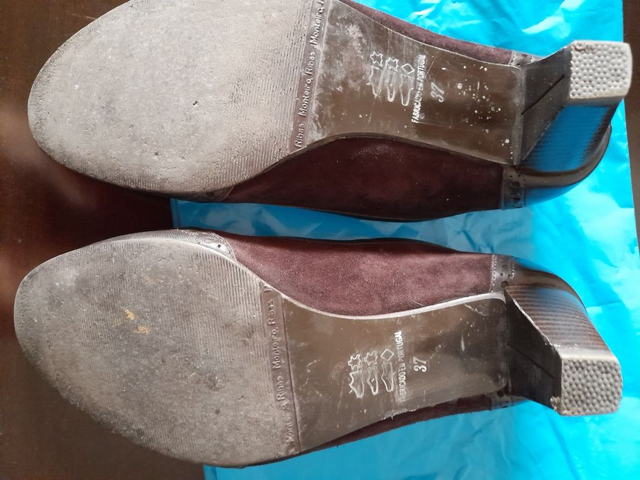 Sapatos de senhora n. 37
