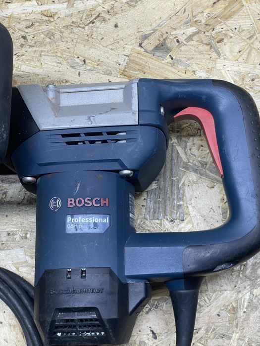 Młot wyburzeniowy Bosch
