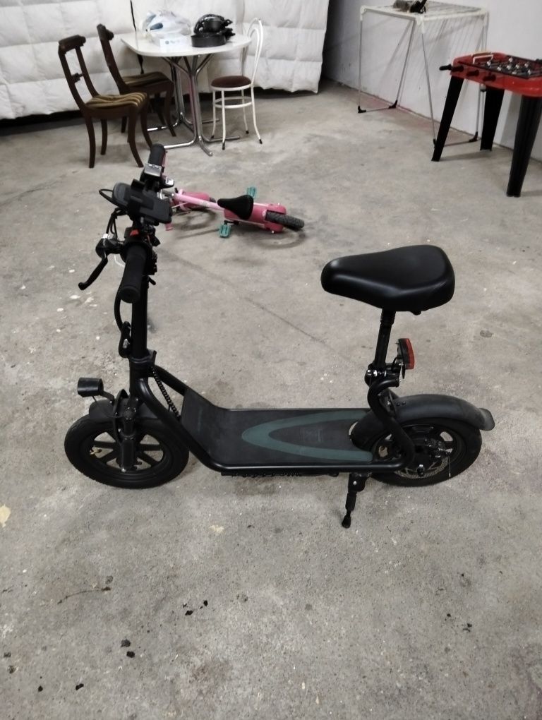 Vendo scooter elétrica