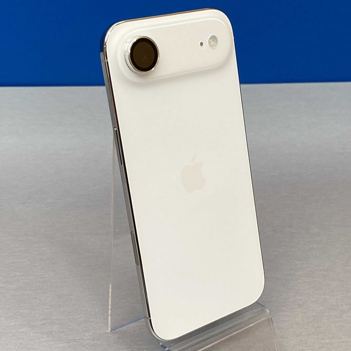 Apple iPhone Air 256GB | Cloud White