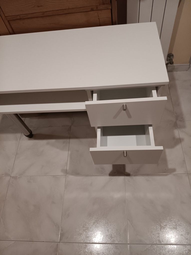 Mesa de manicure